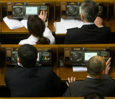 Парламент запретил иностранцам владеть эфирными провайдерами в Украине