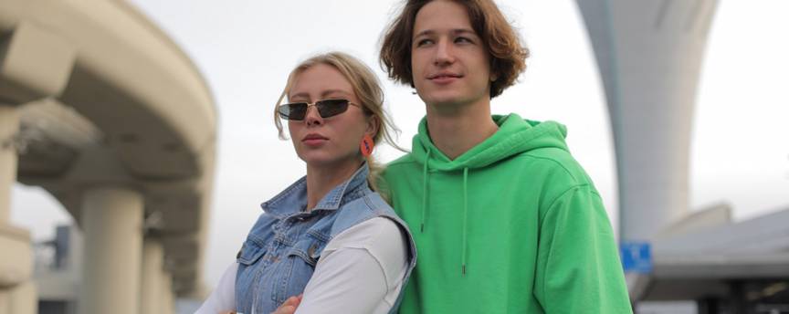 Новыми ведущими «Орел и решка» стали видеоблогеры Ян Гордиенко и Юлия Коваль