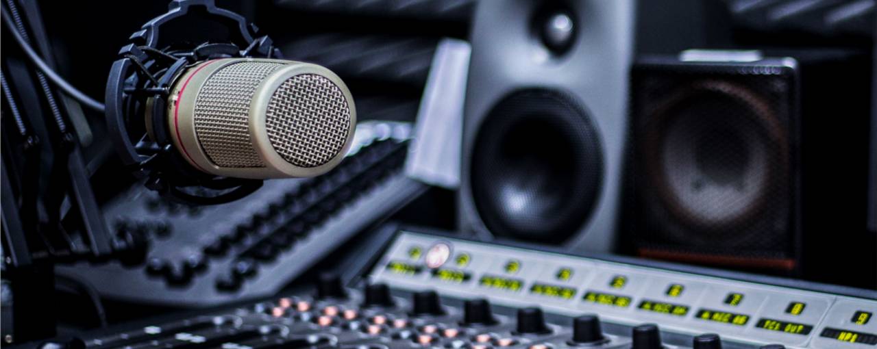 Трансляция трех каналов радио в FM-диапазоне будет стоить Общественному более миллиона гривень