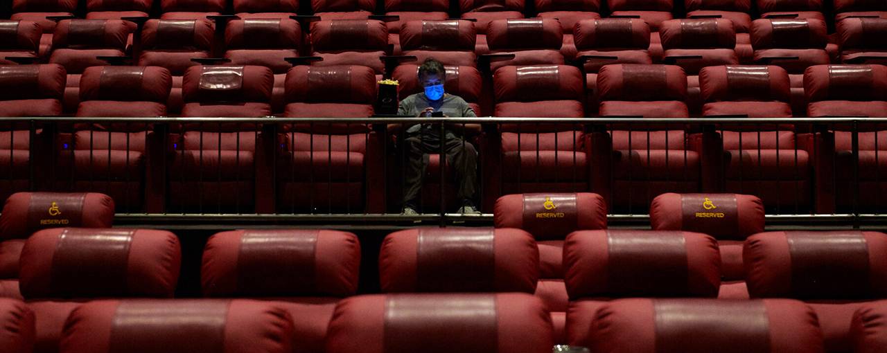 Кінотеатри в США розглядають перехід на неповний робочий тиждень